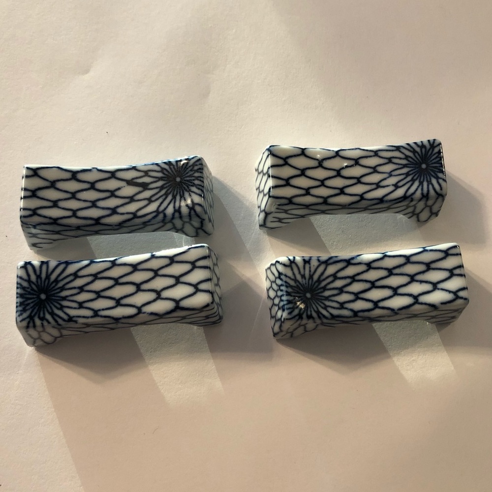 Chopstick / Spoon Rests Ceramic 4-Piece Japanese NEW Blue White